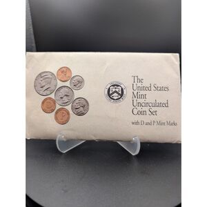 1992 Uncirculated Mint Set — P & D, OGP w/ COA